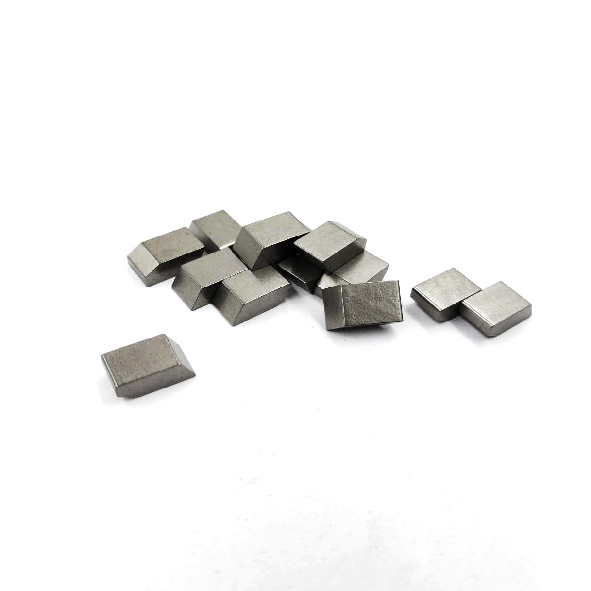 YG6 tungsten carbide /cemented carbide saw tips Tungsten Carbide Saw Tips for Woodworking